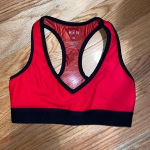 Red sports bra (xs)